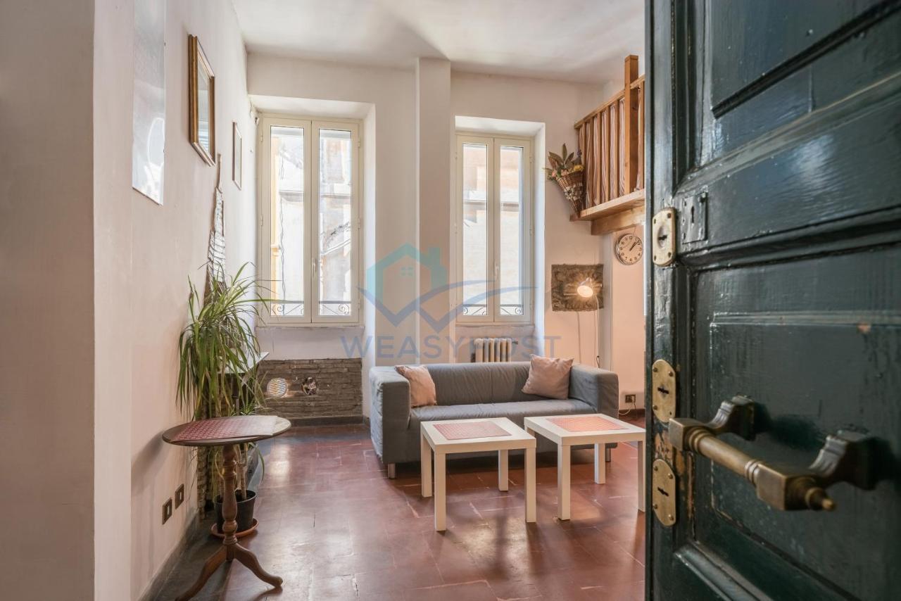 Warm Nest In The Old Building Of Piazza Navona * Roma
