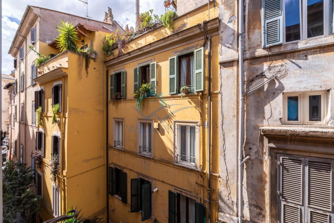 Warm Nest In The Old Building Of Piazza Navona * Roma
